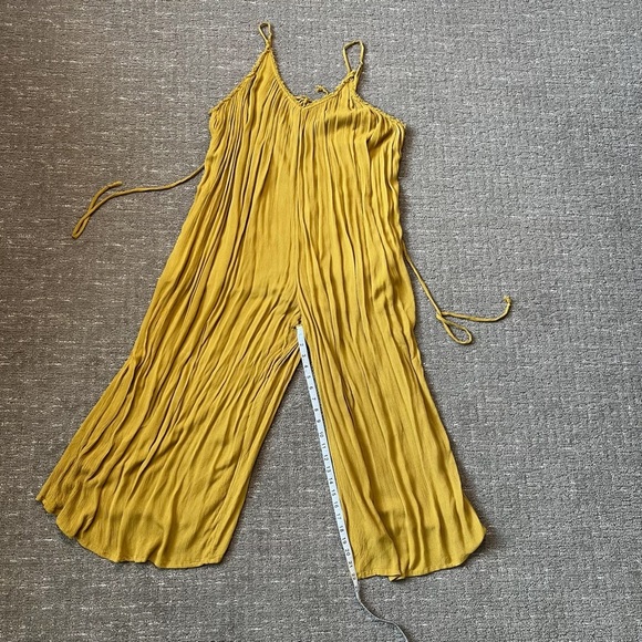 Urban Outfitters Kiari Wide Leg Jumpsuit in Saffron Size Small - Picture 4 of 7